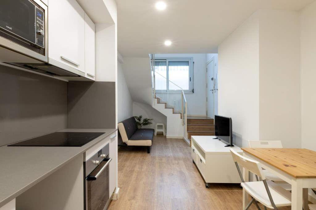 Apartment Live Camp Nou L'Hospitalet de Llobregat Exteriör bild